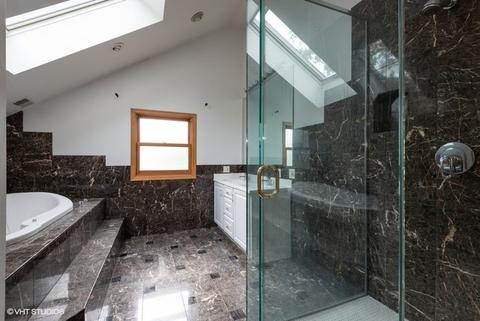 2427 Covert Rd, Glenview, IL 60025 photo 3