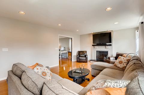 5217 Elliott Dr, Hoffman Estates, IL 60192 photo 12