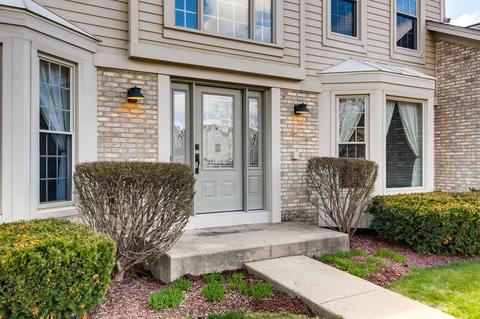 5217 Elliott Dr, Hoffman Estates, IL 60192 photo 2