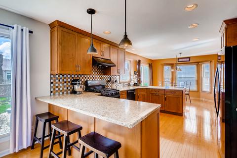 5217 Elliott Dr, Hoffman Estates, IL 60192 photo 5