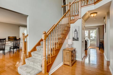 5217 Elliott Dr, Hoffman Estates, IL 60192 photo 4