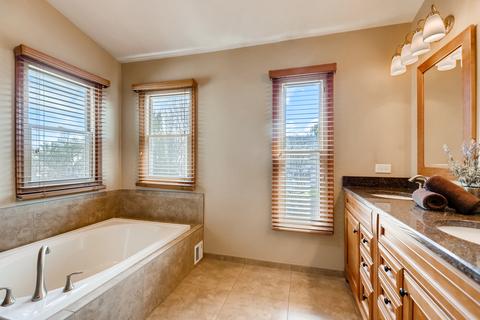 5217 Elliott Dr, Hoffman Estates, IL 60192 photo 22