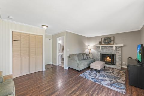 750 W Appletree Ln, Bartlett, IL 60103 photo 10