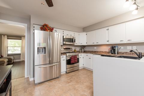 954 Deborah Ave, Elgin, IL 60123 photo 25