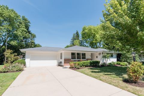 954 Deborah Ave, Elgin, IL 60123 photo 1