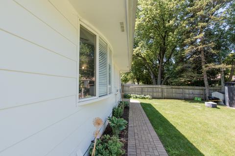 954 Deborah Ave, Elgin, IL 60123 photo 9