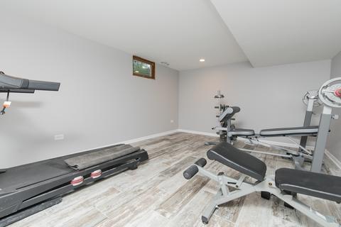 954 Deborah Ave, Elgin, IL 60123 photo 36