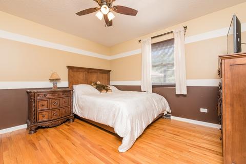 954 Deborah Ave, Elgin, IL 60123 photo 17