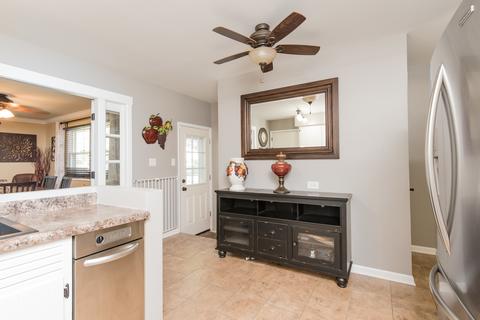 954 Deborah Ave, Elgin, IL 60123 photo 27
