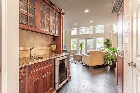 411 N Maple St, Itasca, IL 60143 photo 9