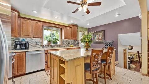 635 N Highview Ave, Addison, IL 60101 photo 9