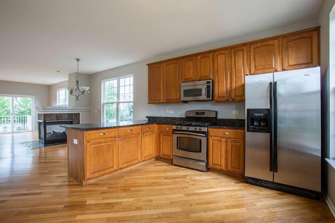 4125 Bethlehem Rd, Aurora, IL 60504 photo 3