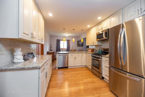 385 Alpine Ln, Hoffman Estates, IL 60169 photo 3