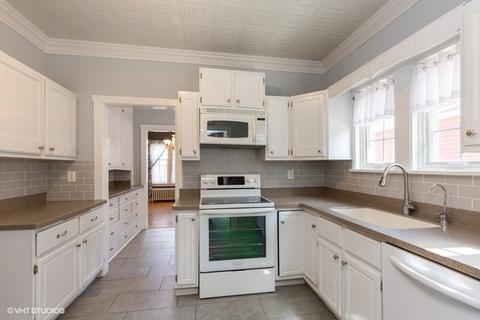 326 Hamilton Ave, Elgin, IL 60123 photo 4