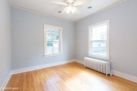 326 Hamilton Ave, Elgin, IL 60123 photo 9