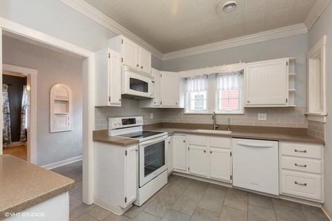 326 Hamilton Ave, Elgin, IL 60123 photo 5