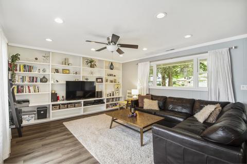 2704 Park St, Rolling Meadows, IL 60008 photo 4