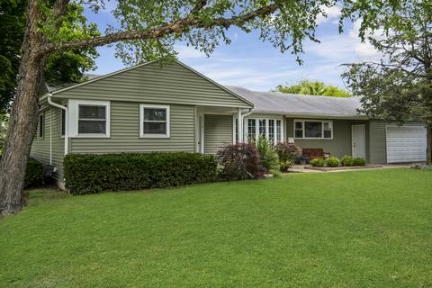 2704 Park St, Rolling Meadows, IL 60008 photo 1
