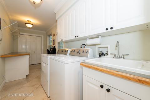 2011 Greensboro Dr, Wheaton, IL 60189 photo 18