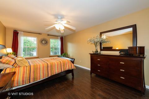 2011 Greensboro Dr, Wheaton, IL 60189 photo 11
