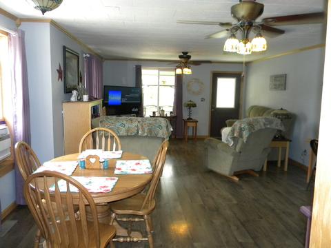 120 E Ash St, Watseka, IL 60970 photo 3