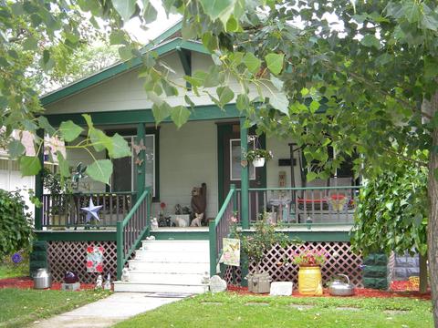 120 E Ash St, Watseka, IL 60970 photo 32