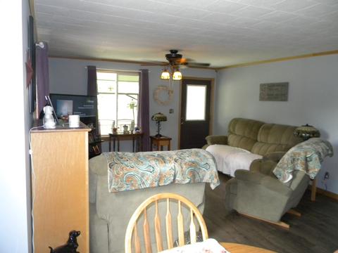 120 E Ash St, Watseka, IL 60970 photo 6