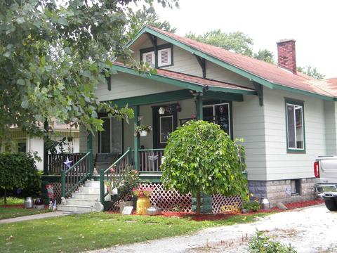120 E Ash St, Watseka, IL 60970 photo 1