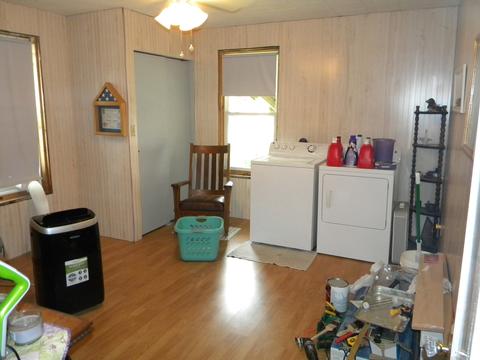 120 E Ash St, Watseka, IL 60970 photo 12