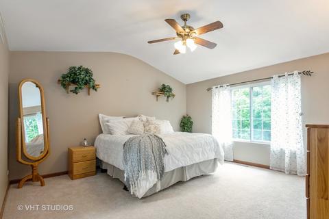 3 Fieldcrest Ct, Algonquin, IL 60102 photo 12