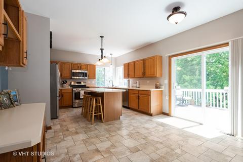 3 Fieldcrest Ct, Algonquin, IL 60102 photo 8