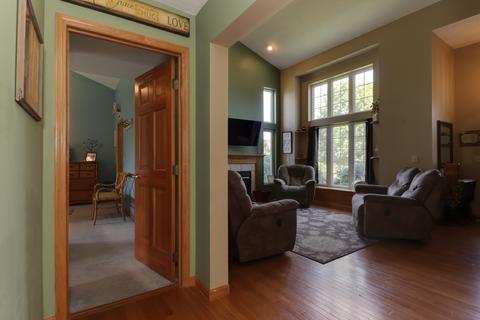 9592 Wolf Hill Rd, Bloomington, IL 61705 photo 24