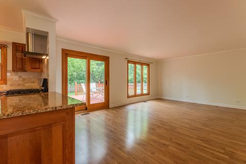 4250 Forest Glen Dr, Hoffman Estates, IL 60192 photo 8