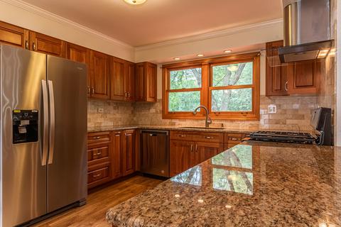 4250 Forest Glen Dr, Hoffman Estates, IL 60192 photo 7