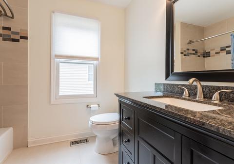 4250 Forest Glen Dr, Hoffman Estates, IL 60192 photo 16