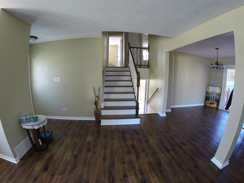 794 Scott Dr, Elgin, IL 60123 photo 3