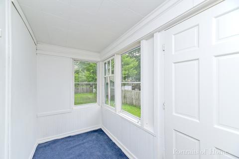 515 Oak Ave, Aurora, IL 60506 photo 10