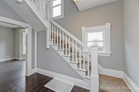 515 Oak Ave, Aurora, IL 60506 photo 3