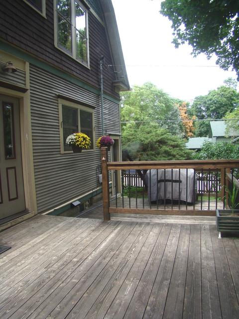 235 Hamilton Ave, Elgin, IL 60123 photo 8