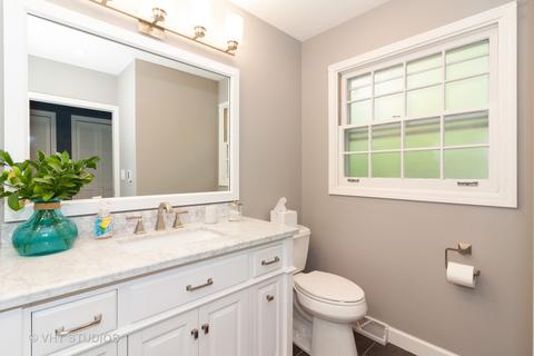 2 S049 Apache Dr, Wheaton, IL 60189 photo 4