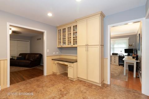 2 S049 Apache Dr, Wheaton, IL 60189 photo 17
