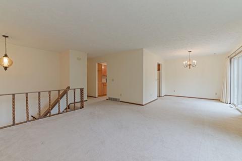 203 Garden Rd, Normal, IL 61761 photo 8