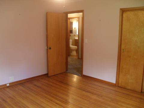 36 Baker St, Kankakee, IL 60901 photo 8