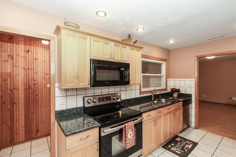 750 Ashley Ct, Hoffman Estates, IL 60169 photo 4