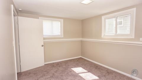 126 E Keith Ave, Waukegan, IL 60085 photo 14