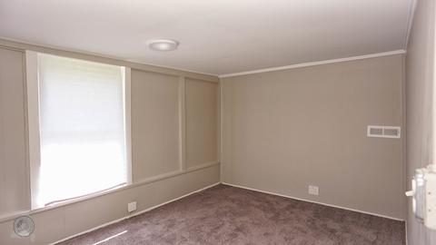 126 E Keith Ave, Waukegan, IL 60085 photo 12