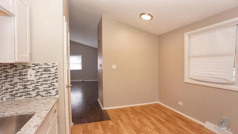 126 E Keith Ave, Waukegan, IL 60085 photo 4