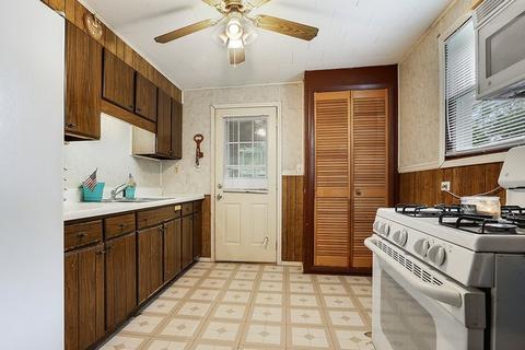 3301 Morgan St, Steger, IL 60475 photo 4