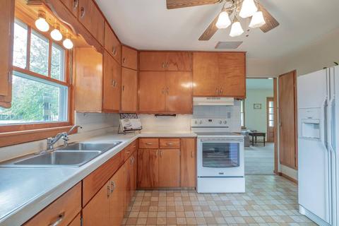 520 Terry Ave, Aurora, IL 60506 photo 5