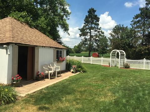 211 N Theodore, Mcnabb, IL 61335 photo 4